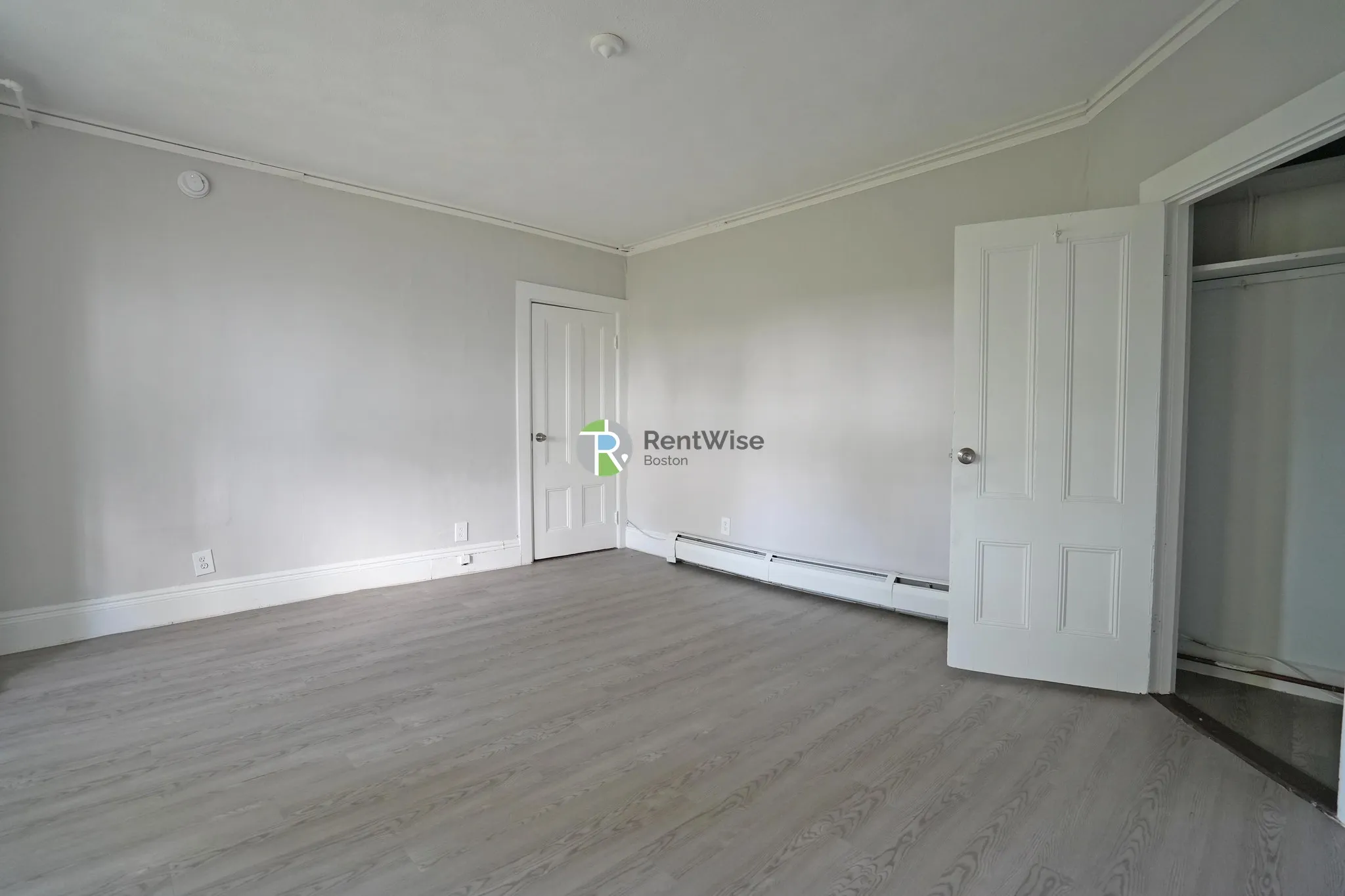1 bed, 1 bath apartment for rent at 299 Nahant Rd Unit 1, Nahant — photo 11 of 22