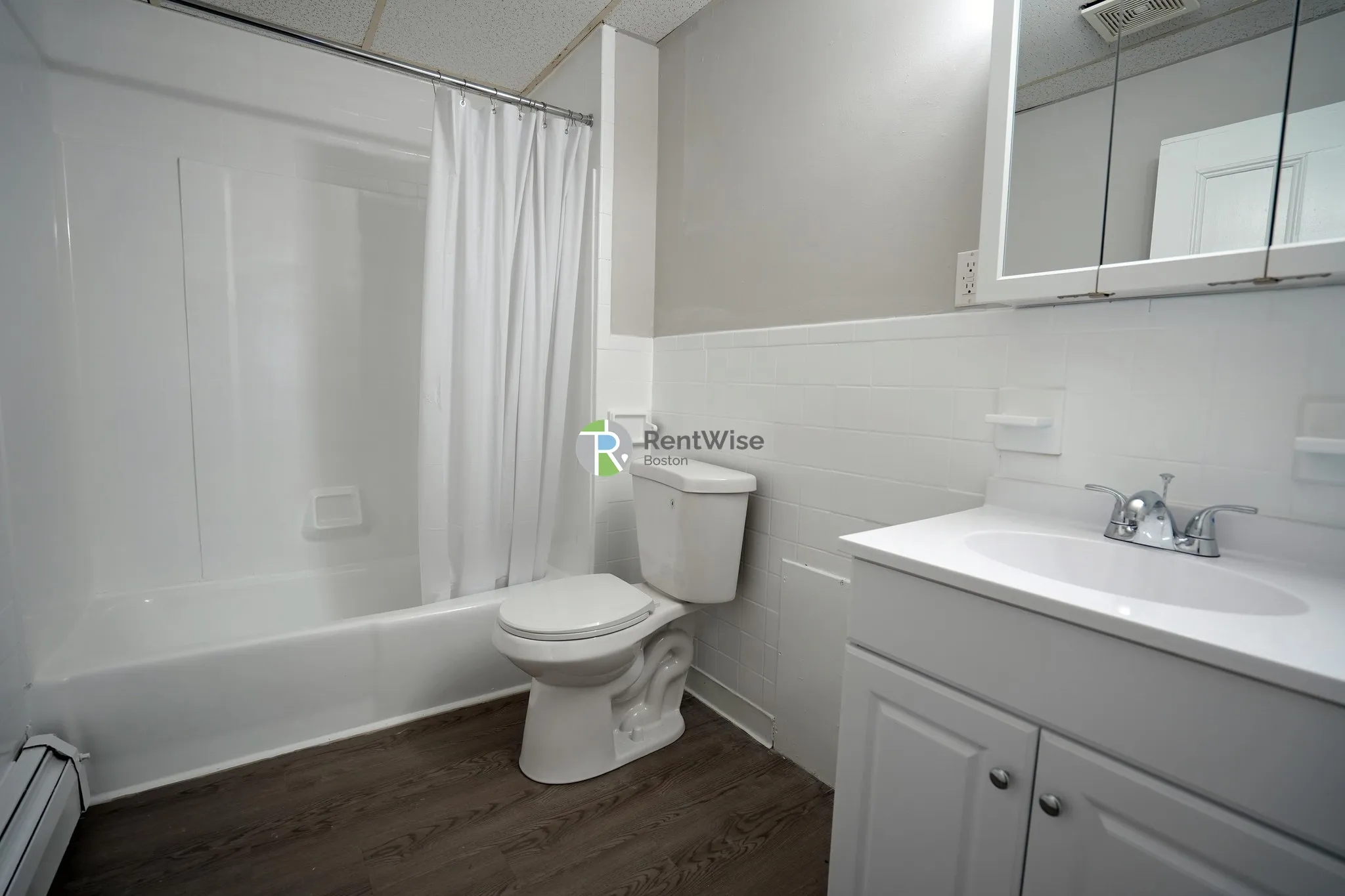 1 bed, 1 bath apartment for rent at 299 Nahant Rd Unit 1, Nahant — photo 10 of 22