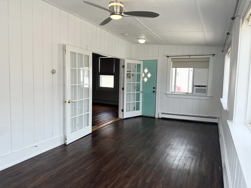 2 bed, 1 bath apartment for rent at 29R Cutler Unit 1, Winthrop — photo 6 of 20