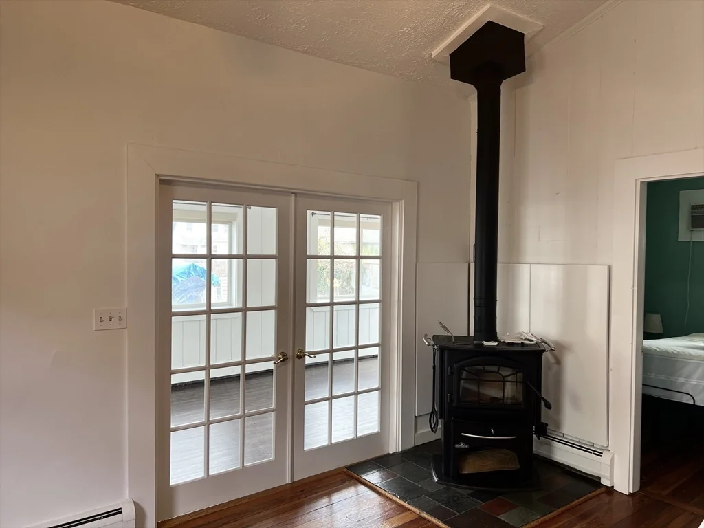 2 bed, 1 bath apartment for rent at 29R Cutler Unit 1, Winthrop — photo 12 of 20