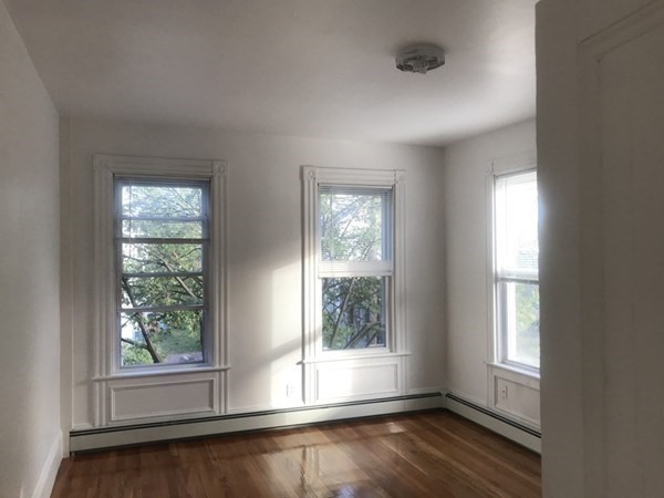 1 bed, 1 bath apartment for rent at 29R Tremont Unit 2, Cambridgeport — photo 6 of 26