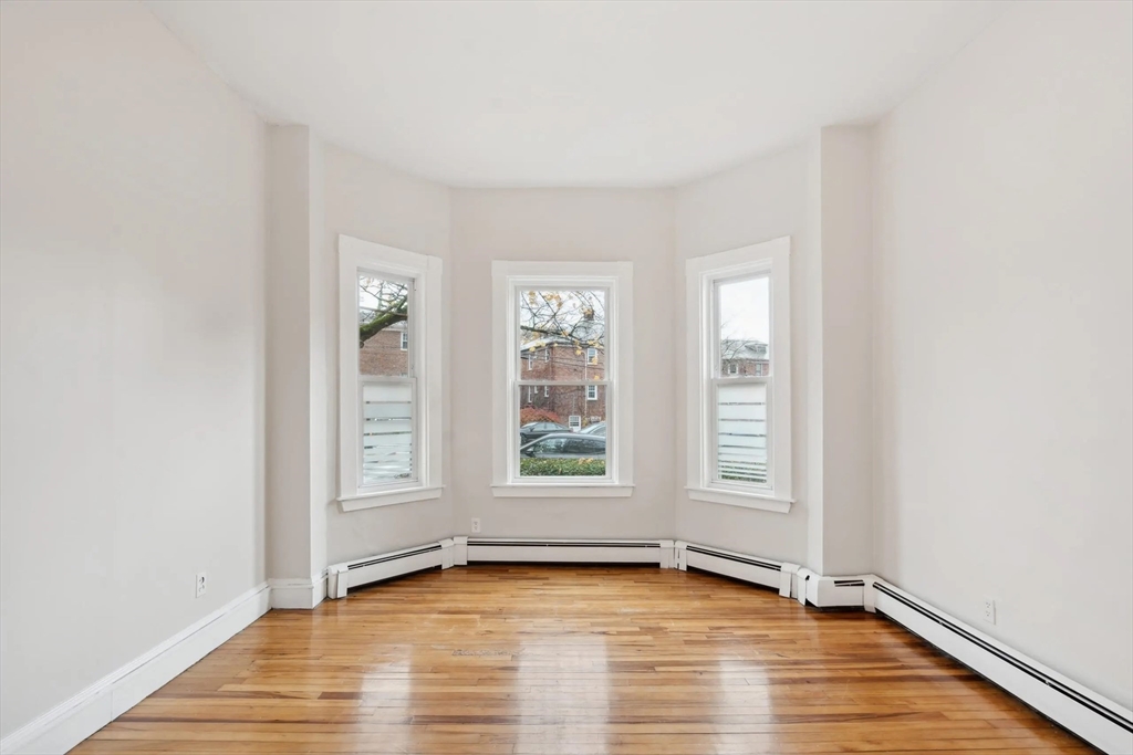 2 bed, 1 bath apartment for rent at 2A Sherman St Unit 1, Neighborhood Nine — photo 2 of 17