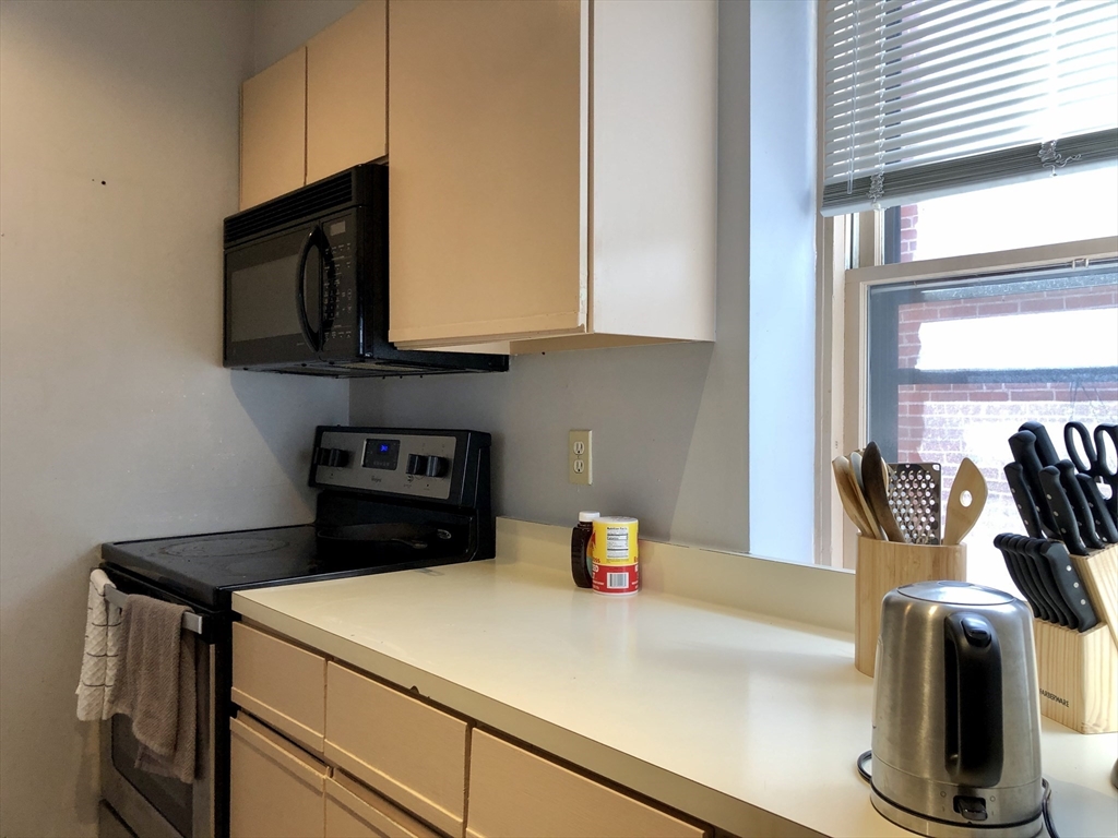 2 bed, 1 bath apartment for rent at 2A Wellington St Unit 5, South End — photo 6 of 17