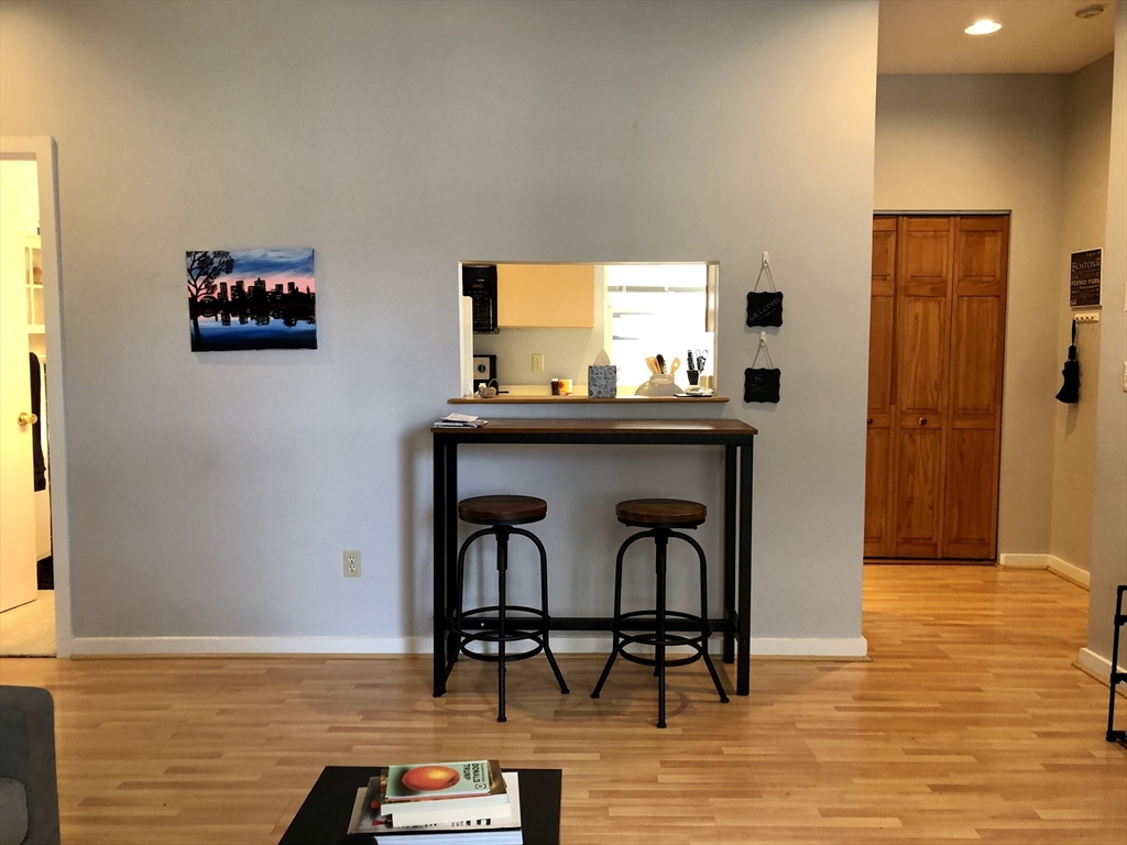 2 bed, 1 bath apartment for rent at 2A Wellington St Unit 5, South End — photo 4 of 17