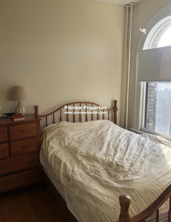 1 bed, 1 bath apartment for rent at 2W Ware St Unit 403P, Mid Cambridge