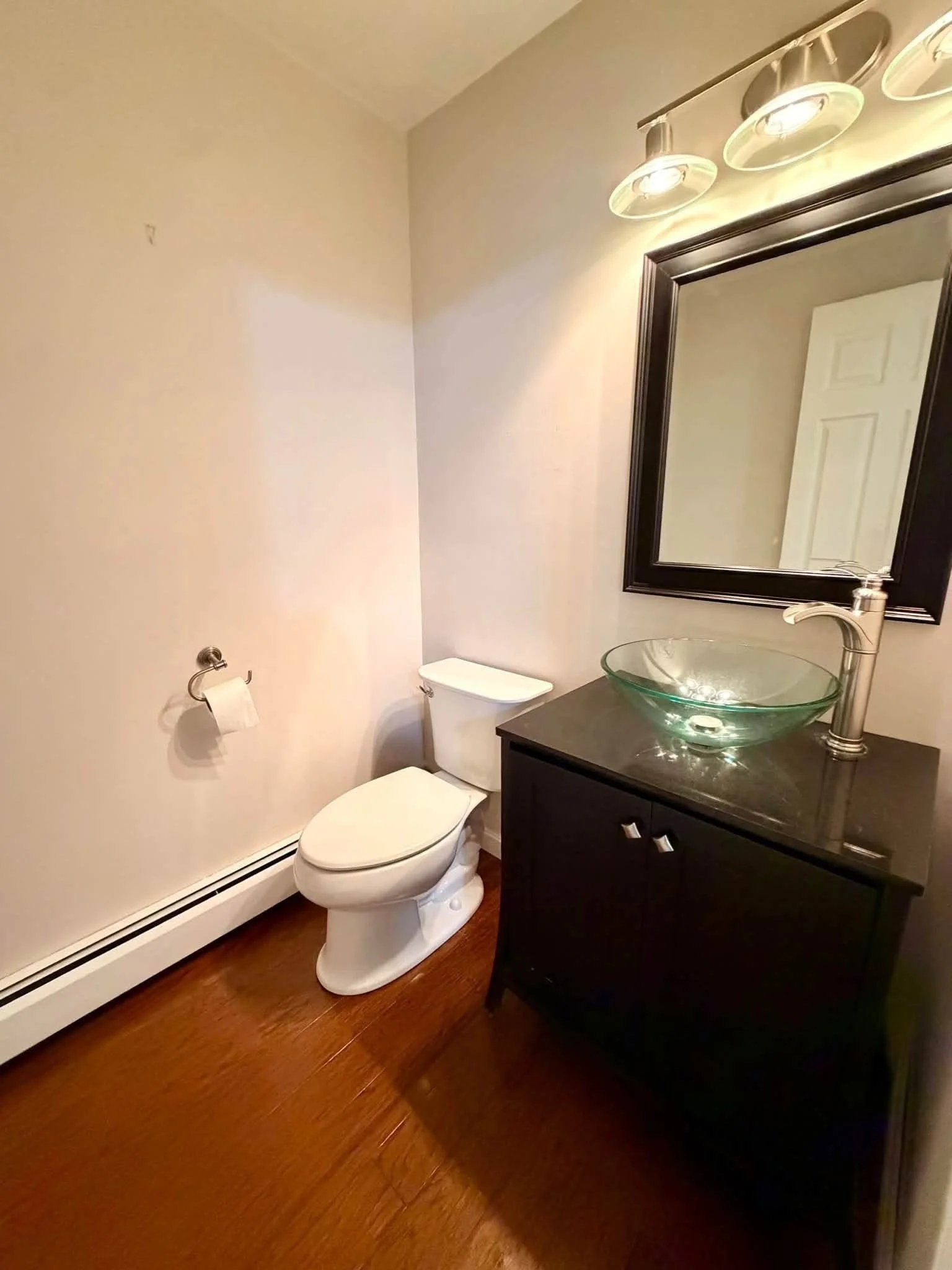 2 bed, 1 bath apartment for rent at 3-2 Tuck Farm Rd Unit 2, Auburn — photo 7 of 14