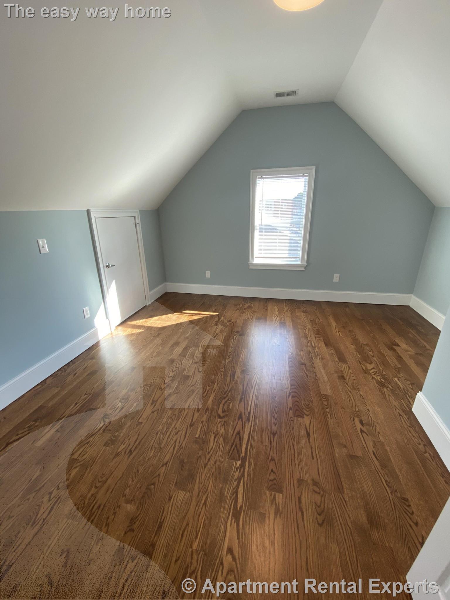 6 bed, 4+ bath apartment for rent at 3 Hamilton Rd Unit 2, Teele Square — photo 22 of 30