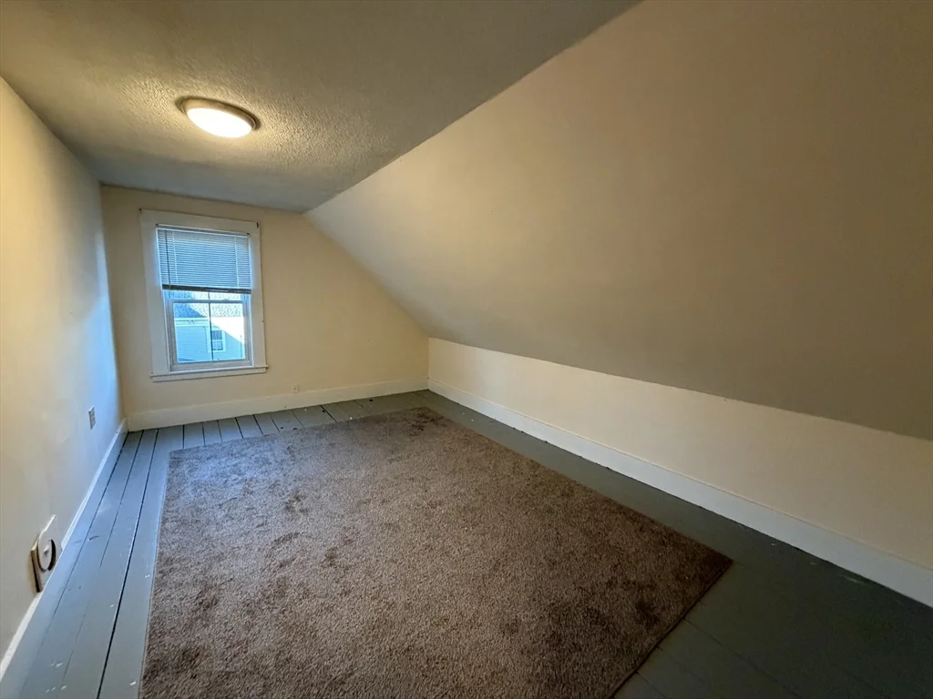 2 bed, 1 bath apartment for rent at 3-5 Locust Unit 3.5, Amesbury — photo 12 of 13