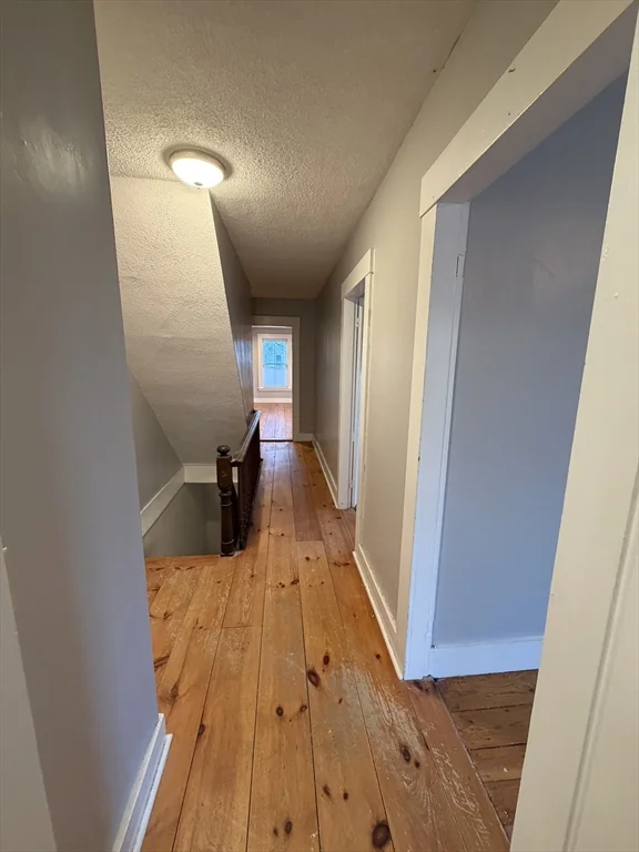 2 bed, 1 bath apartment for rent at 3-5 Locust Unit 3.5, Amesbury — photo 5 of 13