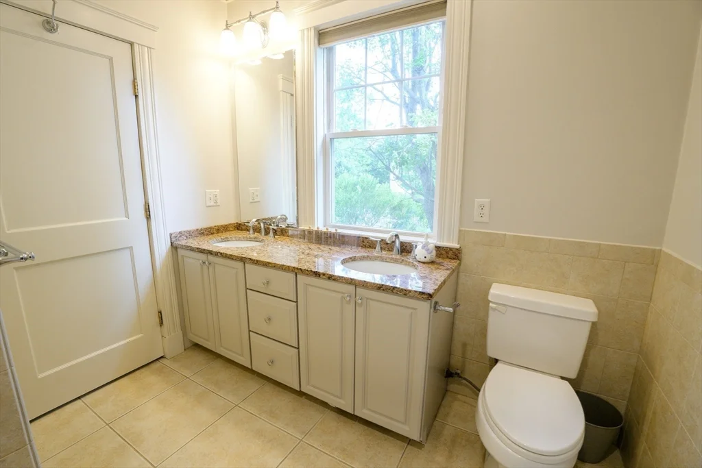 2 bed, 3 bath apartment for rent at 3 A Allen St Unit 3 A, Natick — photo 11 of 26