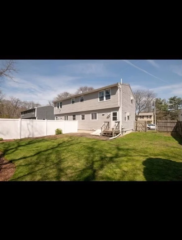 2 bed, 1 bath apartment for rent at 3 A Christina Dr Unit 0, Peabody — photo 2 of 6