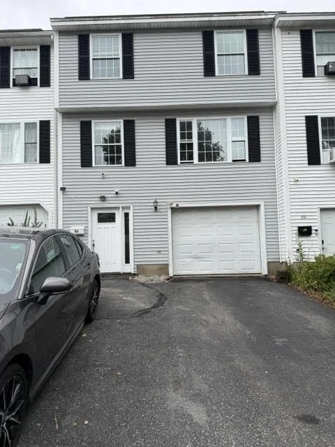 3 bed, 1 bath apartment for rent at 3-A Friedel St Unit 0, Columbus Park — photo 2 of 39