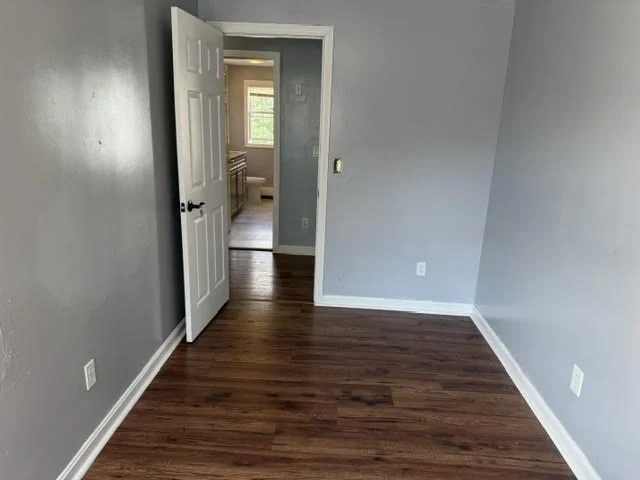 3 bed, 1 bath apartment for rent at 3-A Friedel St Unit 0, Columbus Park — photo 23 of 39