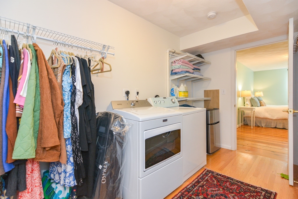 3 bed, 3 bath apartment for rent at 3 Abbot Ct Unit 0, Marblehead — photo 20 of 34