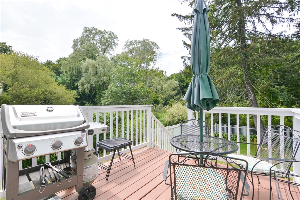 3 bed, 3 bath apartment for rent at 3 Abbot Ct Unit 0, Marblehead — photo 32 of 34