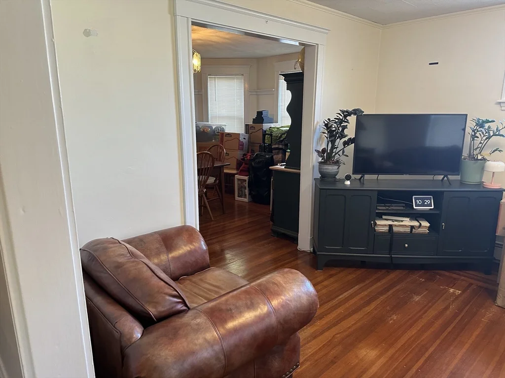 2 bed, 1 bath apartment for rent at 3 Acton St Unit 1, Arlington Heights — photo 15 of 17