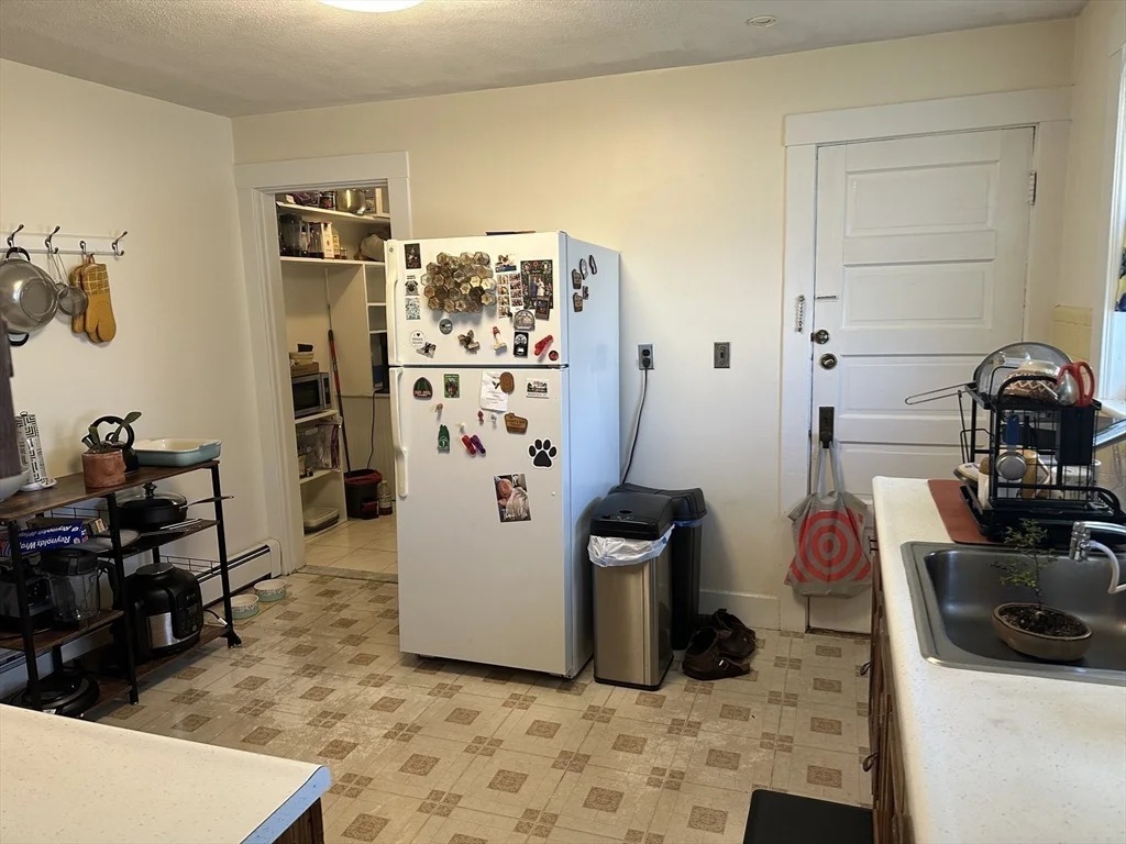 2 bed, 1 bath apartment for rent at 3 Acton St Unit 1, Arlington Heights — photo 5 of 17