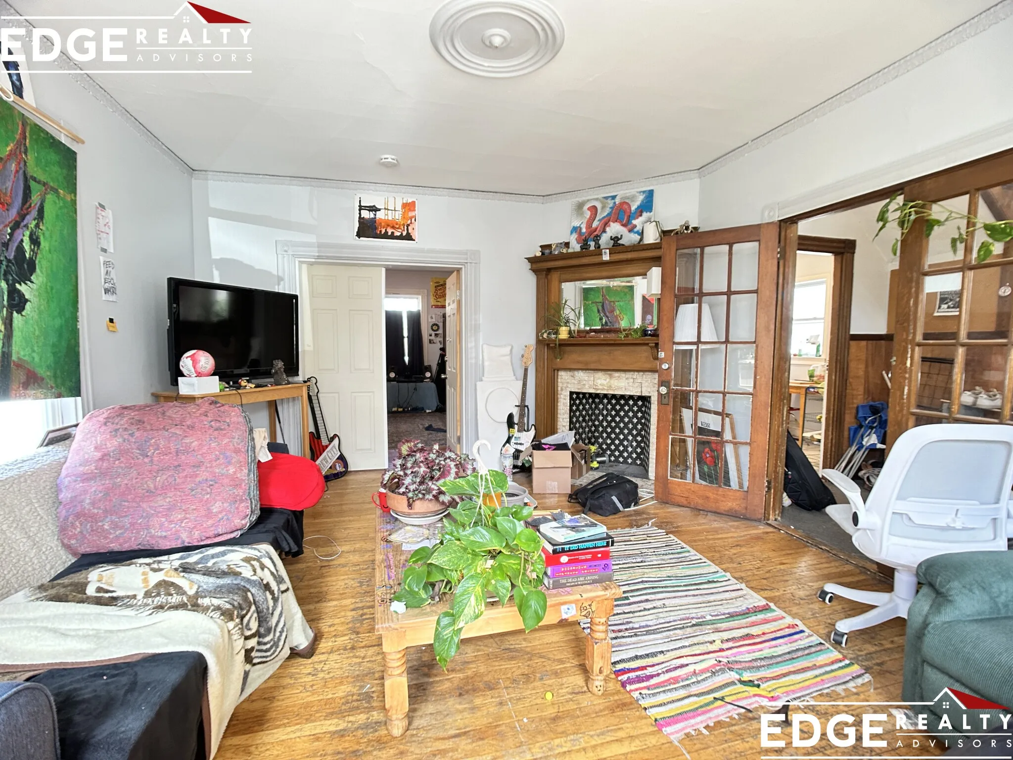 6 bed, 2 bath apartment for rent at 3 Alcott St Unit N/A, Allston — photo 3 of 12