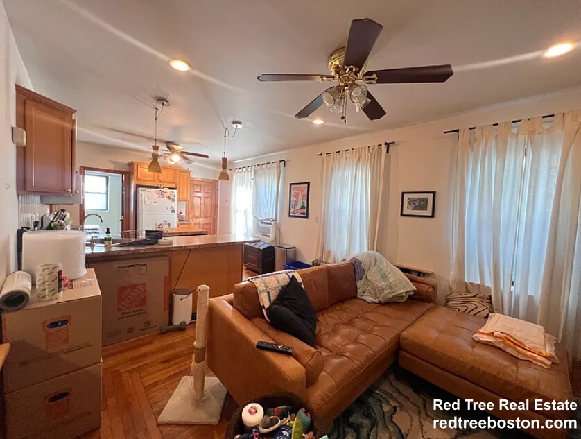 3 bed, 2 bath apartment for rent at 3 Aldie St Unit 1, Allston — photo 11 of 13