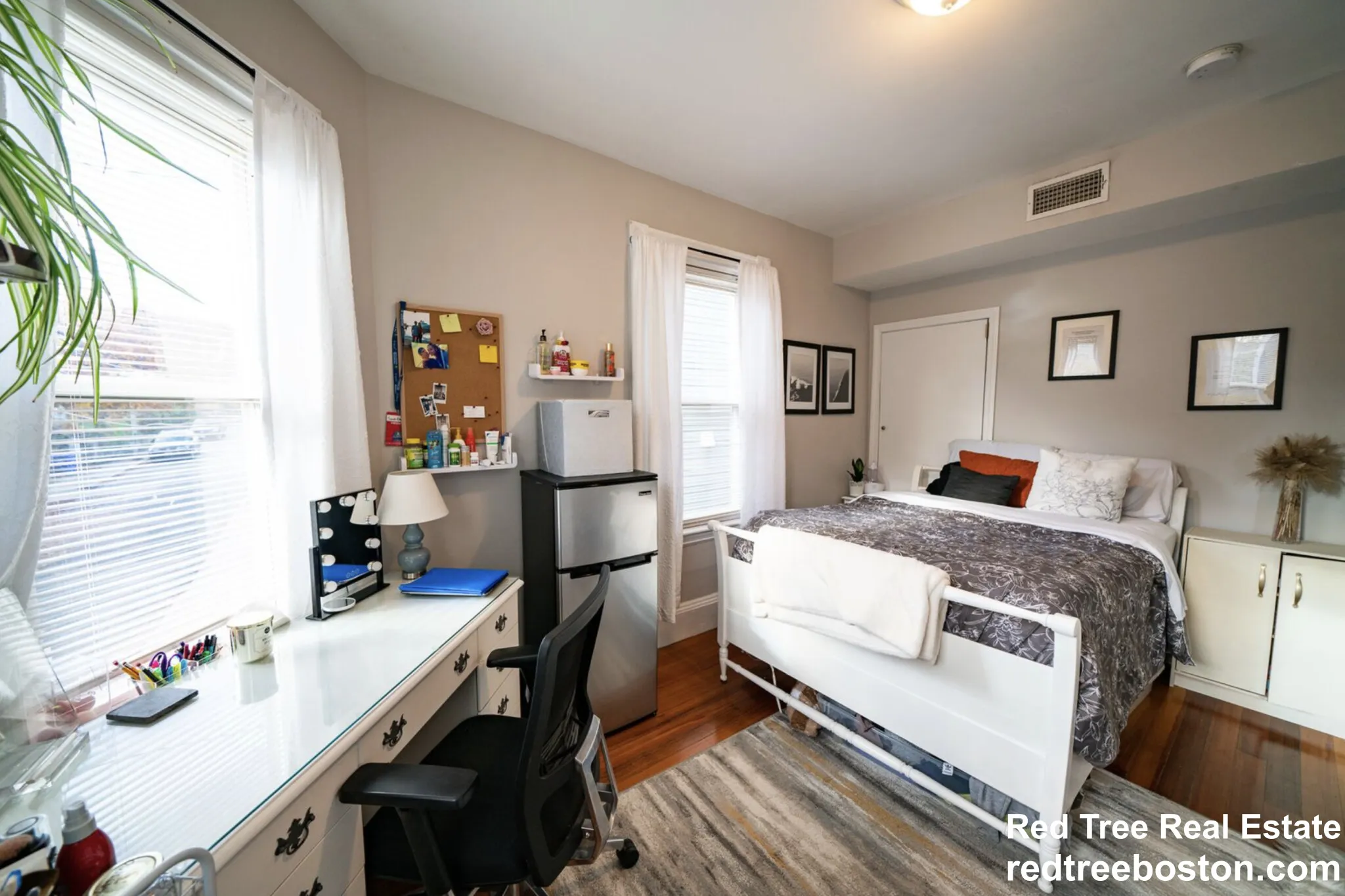 4 bed, 1.5 bath apartment for rent at 3 Alleghany St Unit 2, Mission Hill — photo 9 of 17