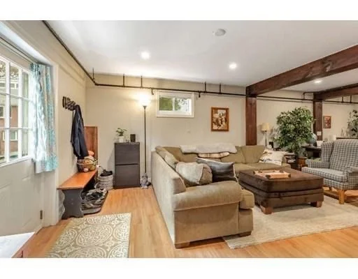 1 bed, 1 bath apartment for rent at 3 Allen Rd Unit 1, Brighton — photo 3 of 16