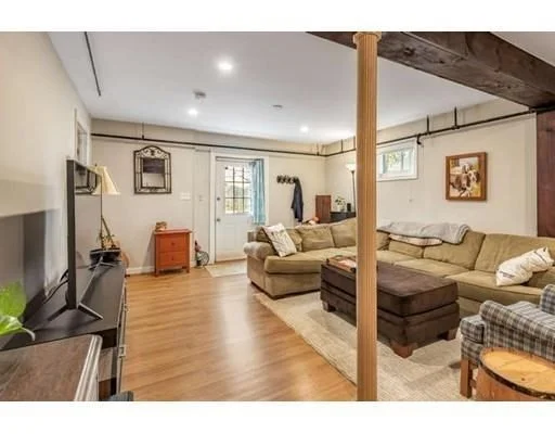 1 bed, 1 bath apartment for rent at 3 Allen Rd Unit 1, Brighton — photo 2 of 16