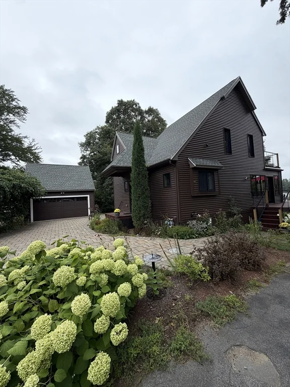 2 bed, 2 bath apartment for rent at 3 Alnette Rd, Merrimac
