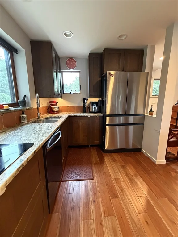 2 bed, 2 bath apartment for rent at 3 Alnette Rd, Merrimac — photo 13 of 27