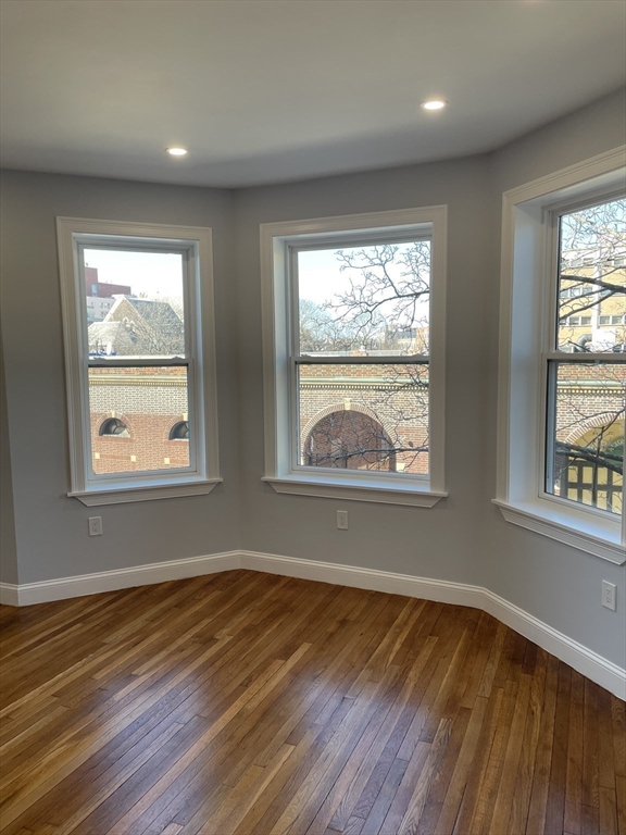3 bed, 2 bath apartment for rent at 3 Alton Pl Unit 2, Coolidge Corner — photo 28 of 39