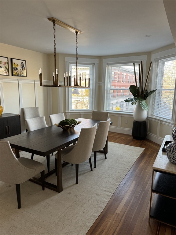 3 bed, 2 bath apartment for rent at 3 Alton Pl Unit 2, Coolidge Corner — photo 4 of 39