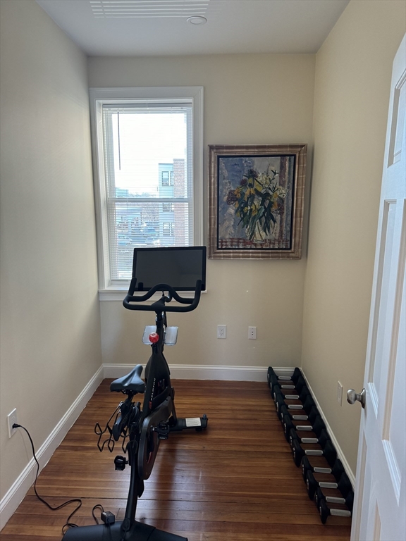 3 bed, 2 bath apartment for rent at 3 Alton Pl Unit 2, Coolidge Corner — photo 8 of 39