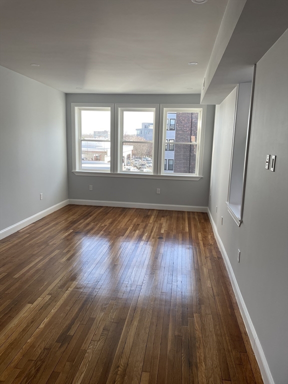 3 bed, 2 bath apartment for rent at 3 Alton Pl Unit 2, Coolidge Corner — photo 25 of 39