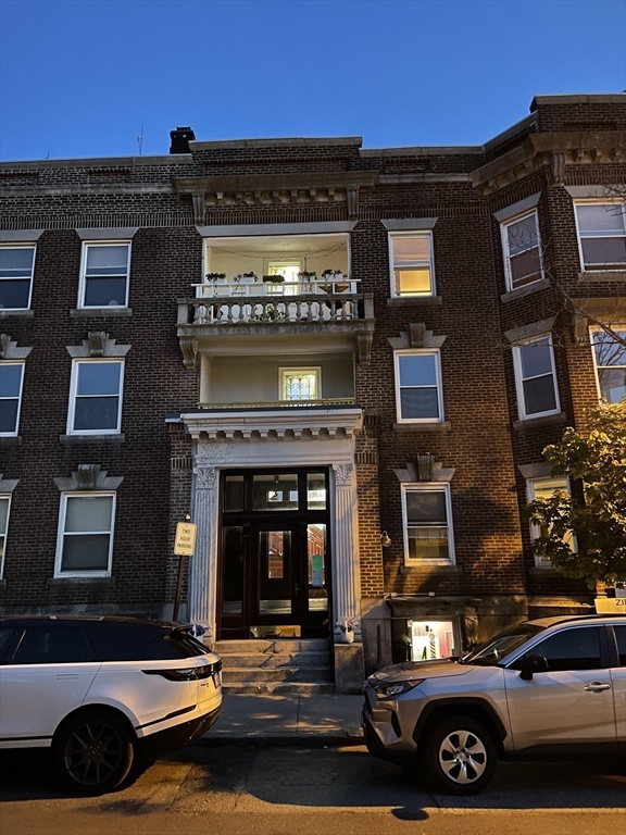 3 bed, 2 bath apartment for rent at 3 Alton Pl Unit 2, Coolidge Corner — photo 39 of 39