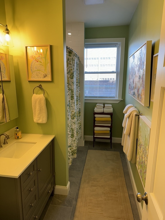 3 bed, 2 bath apartment for rent at 3 Alton Pl Unit 2, Coolidge Corner — photo 7 of 39