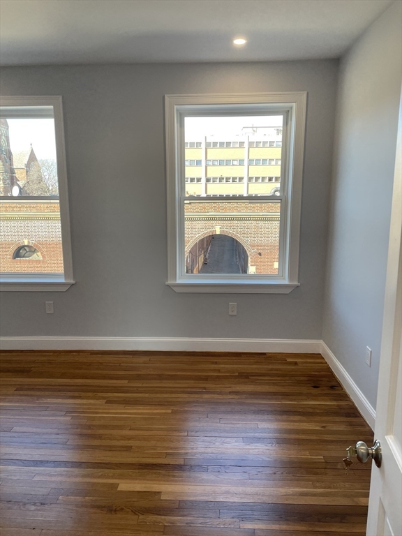 3 bed, 2 bath apartment for rent at 3 Alton Pl Unit 2, Coolidge Corner — photo 32 of 39
