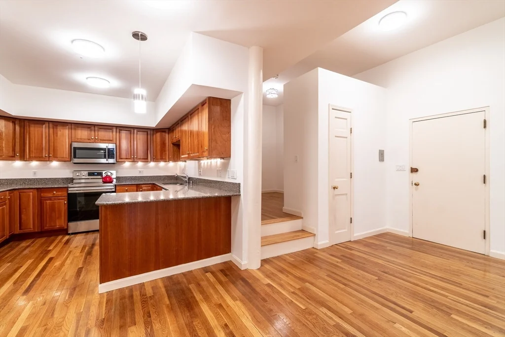 2 bed, 1 bath apartment for rent at 3 Appleton St Unit 102, South End — photo 5 of 11