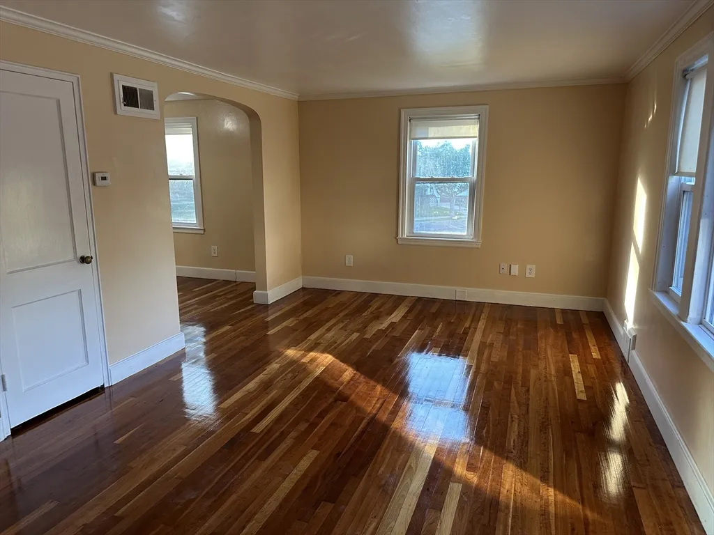 3 bed, 1 bath apartment for rent at 3 Arborcrest Unit 2, Mattapan — photo 4 of 29