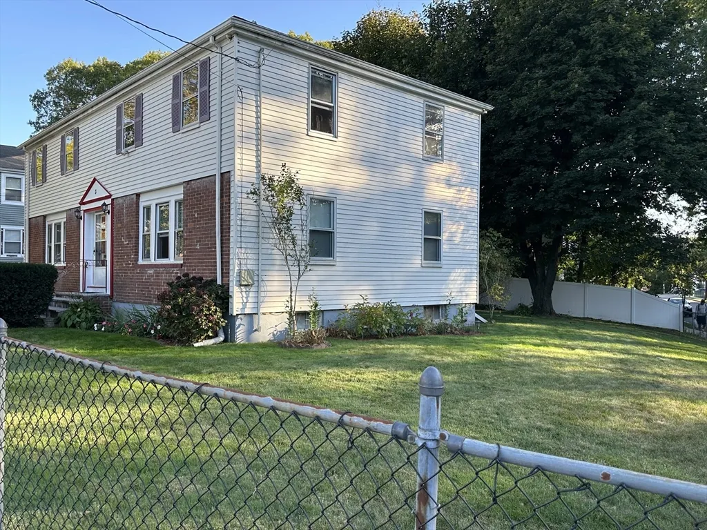 3 bed, 1 bath apartment for rent at 3 Arborcrest Unit 2, Mattapan — photo 3 of 29