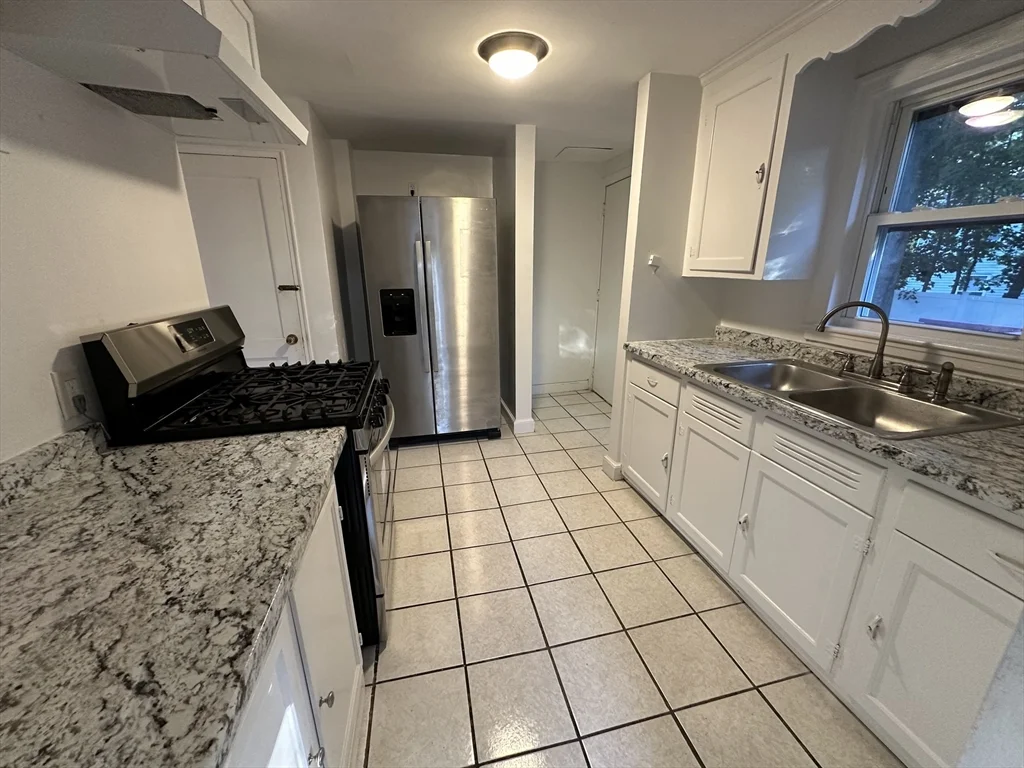 3 bed, 1 bath apartment for rent at 3 Arborcrest Unit 2, Mattapan — photo 18 of 29
