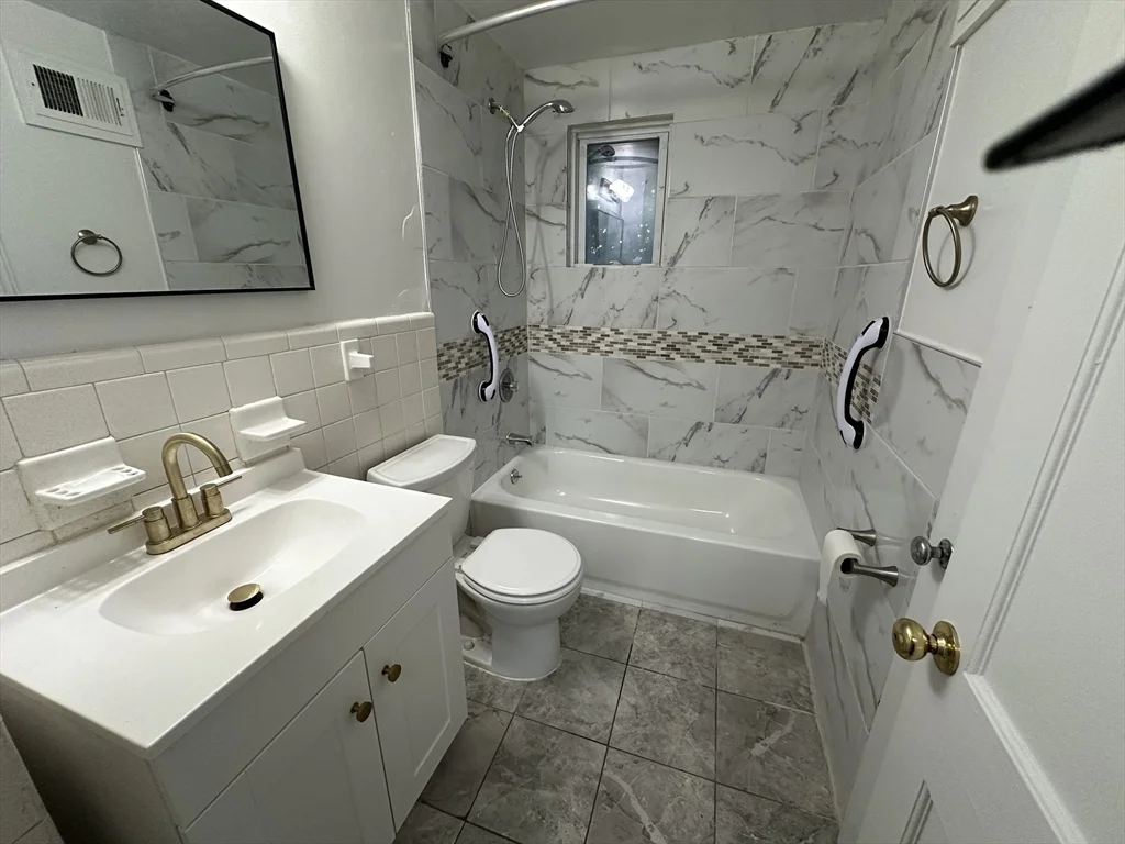 3 bed, 1 bath apartment for rent at 3 Arborcrest Unit 2, Mattapan — photo 19 of 29