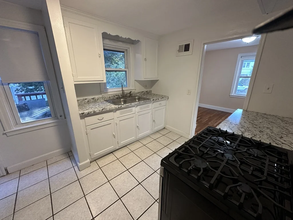 3 bed, 1 bath apartment for rent at 3 Arborcrest Unit 2, Mattapan — photo 15 of 29