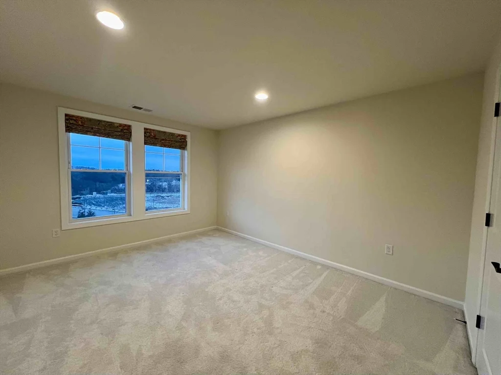 3 bed, 3 bath apartment for rent at 3 Archer Dr Unit 3, Woburn — photo 21 of 33