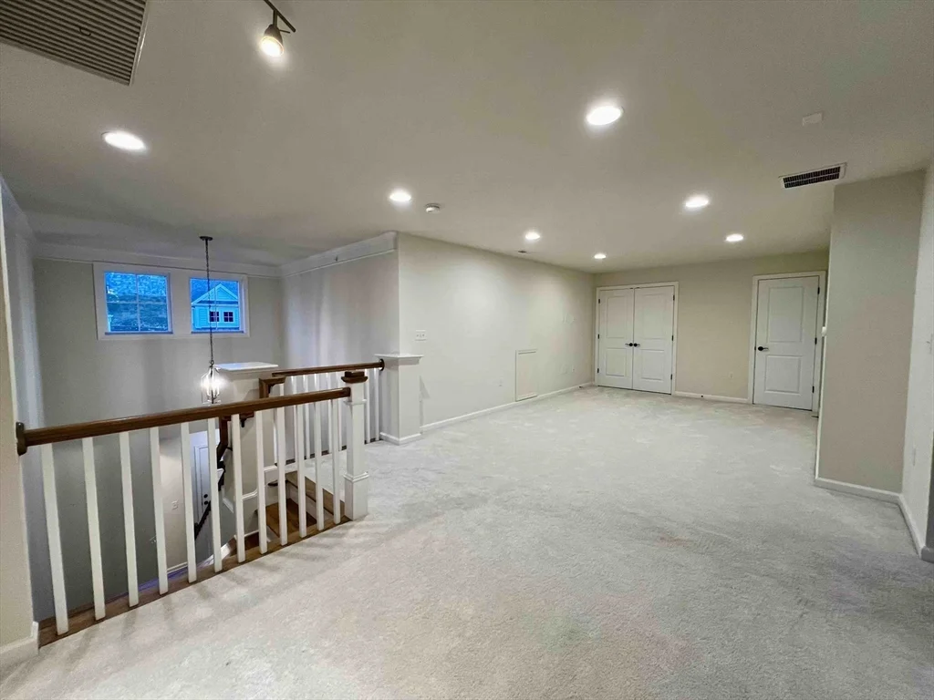 3 bed, 3 bath apartment for rent at 3 Archer Dr Unit 3, Woburn — photo 13 of 33