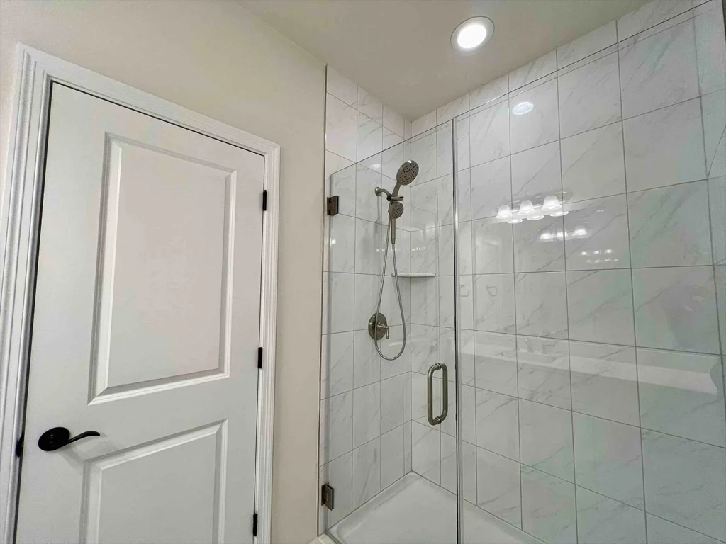 3 bed, 3 bath apartment for rent at 3 Archer Dr Unit 3, Woburn — photo 11 of 33