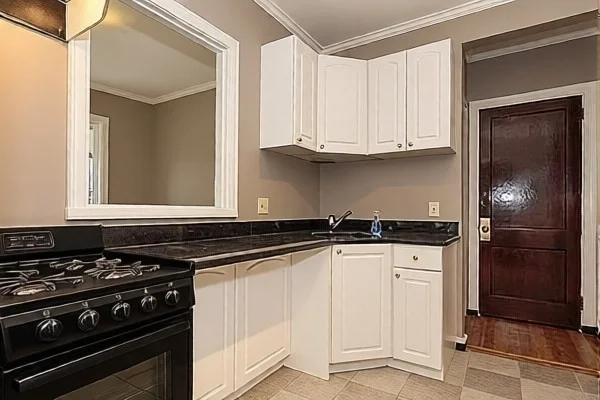 1 bed, 1 bath apartment for rent at 3 Arlington St Unit 0, Neighborhood Nine — photo 5 of 10