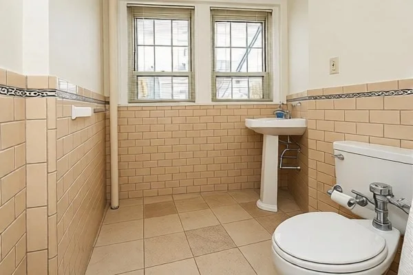 1 bed, 1 bath apartment for rent at 3 Arlington St Unit 0, Neighborhood Nine — photo 3 of 10