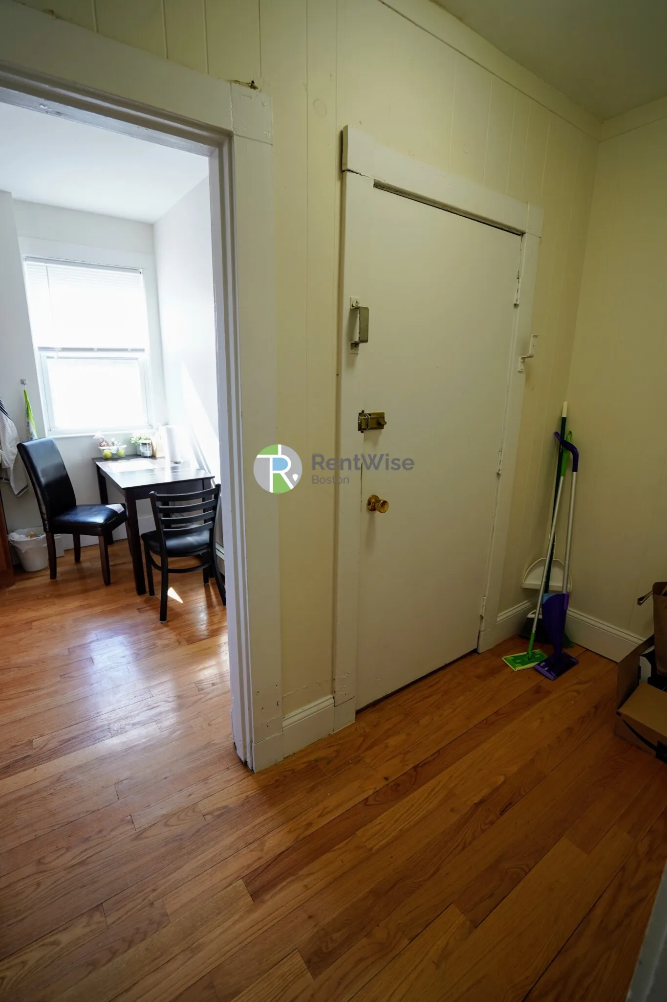 4 bed, 2 bath apartment for rent at 3 Ashford Ct Unit 3, Allston — photo 17 of 19