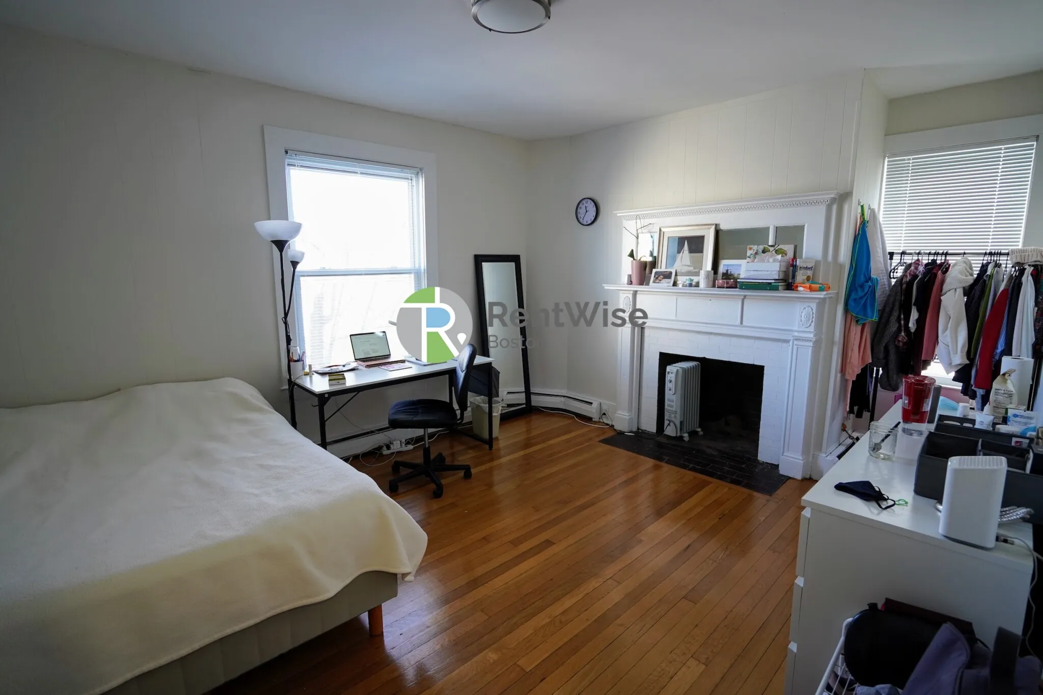 4 bed, 2 bath apartment for rent at 3 Ashford Ct Unit 3, Allston — photo 15 of 19