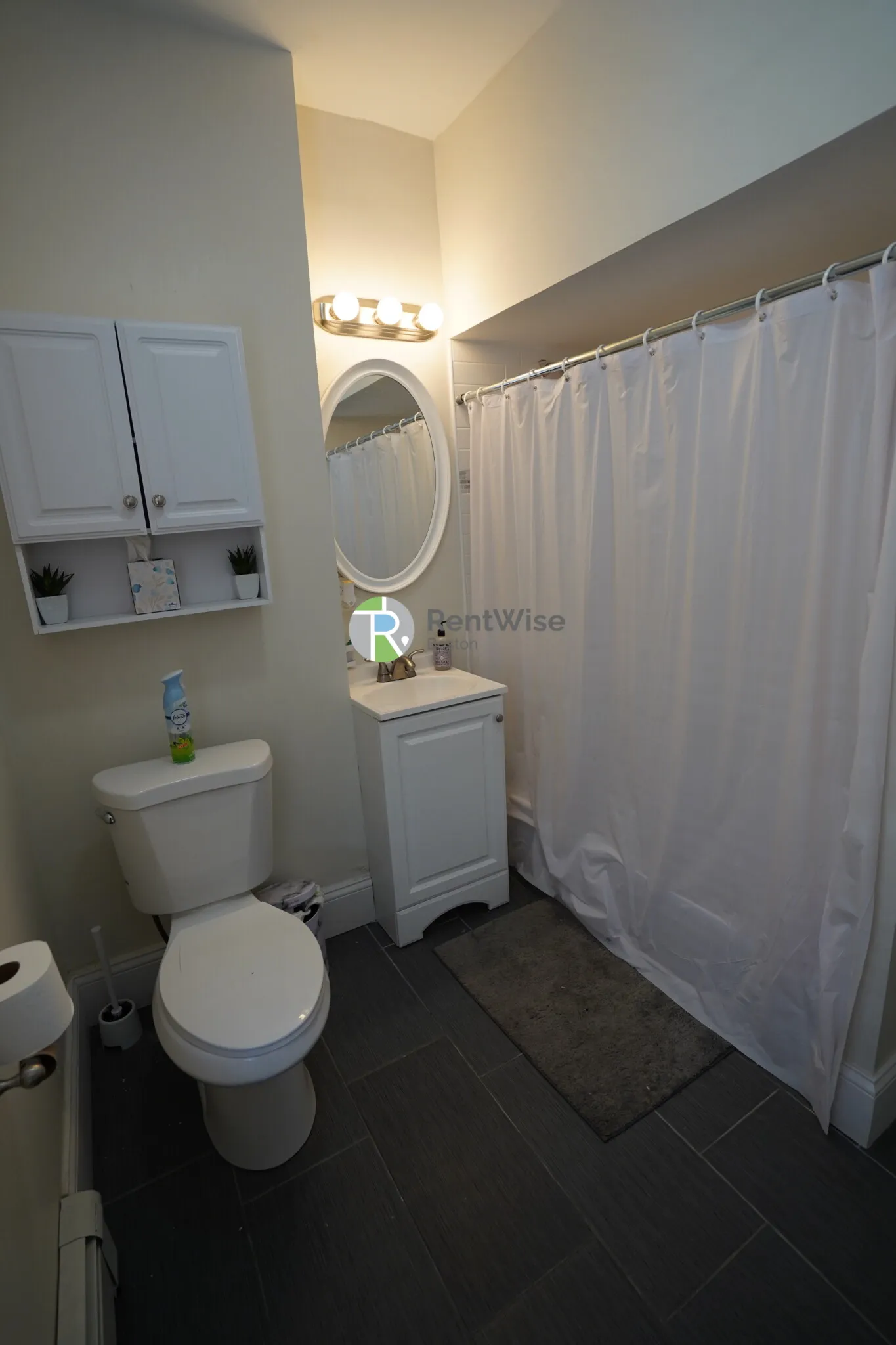 4 bed, 2 bath apartment for rent at 3 Ashford Ct Unit 3, Allston — photo 11 of 19