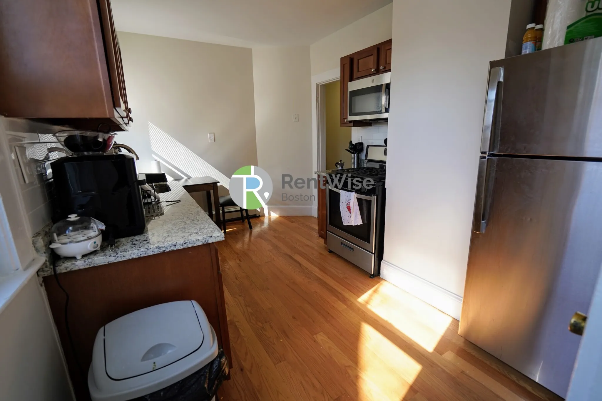 4 bed, 2 bath apartment for rent at 3 Ashford Ct Unit 3, Allston — photo 3 of 19